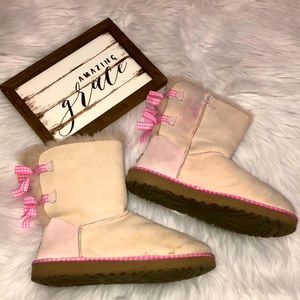 Ugg Women’s Bailey Pink Gingham Bow Boots, Sz 10